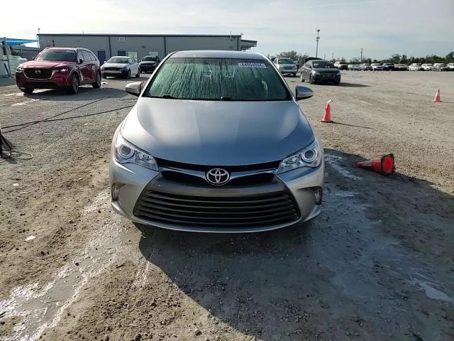 2015 Toyota Camry - Image 13