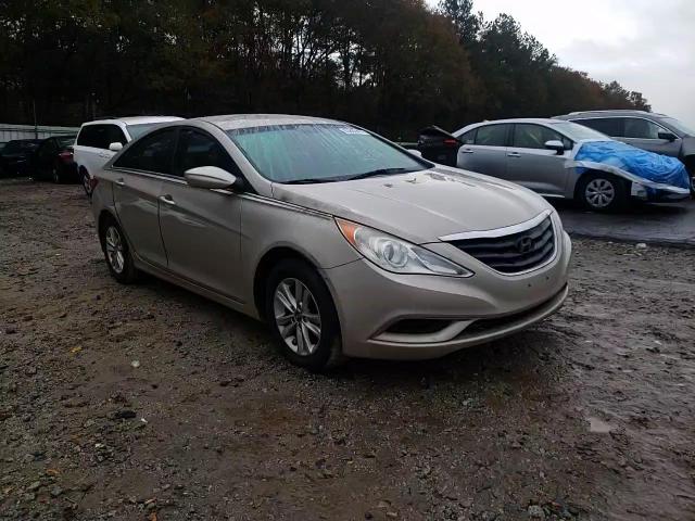 2011 Hyundai Sonata - Image 10