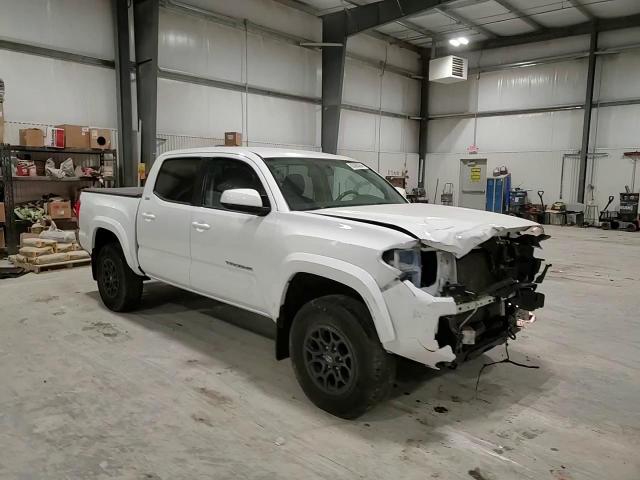 2017 Toyota Tacoma - Image 10