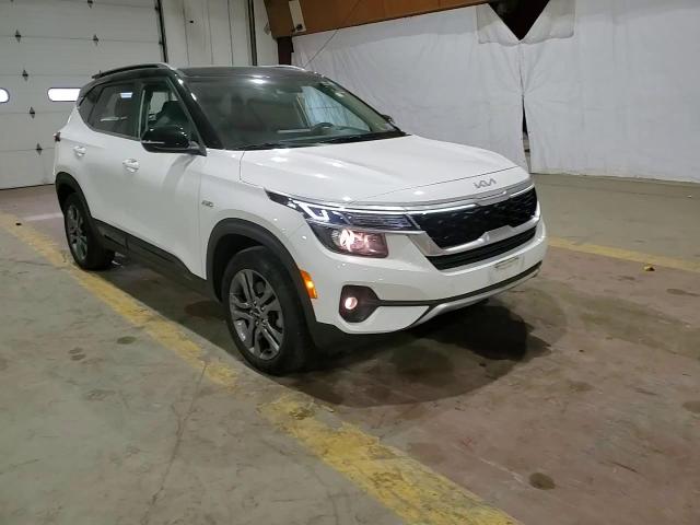 2022 Kia Seltos S VIN: KNDEUCAA9N7268451 Lot: 83013054