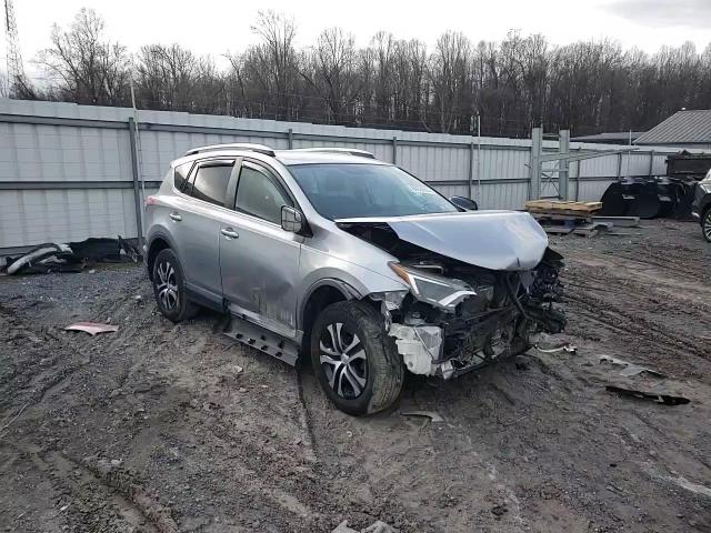 2016 Toyota RAV 4 - Image 11