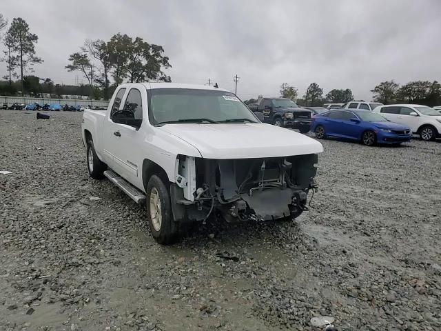 2013 Chevrolet Silverado - Image 14