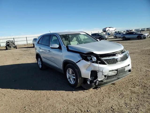 2015 Kia Sorento - Image 11