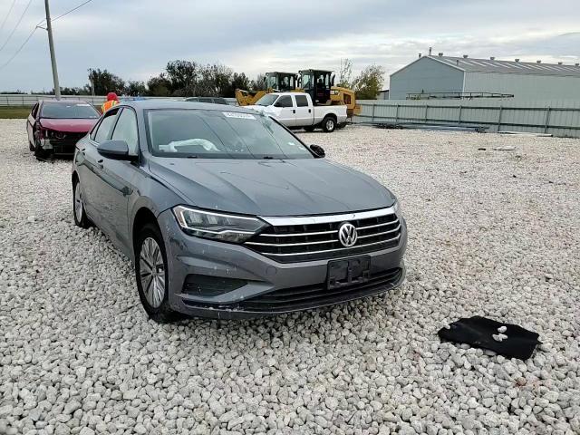 2020 Volkswagen Jetta - Image 11