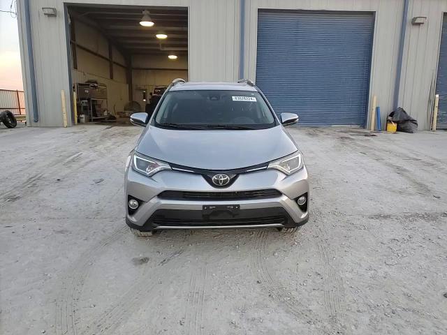 2018 Toyota RAV 4 - Image 15