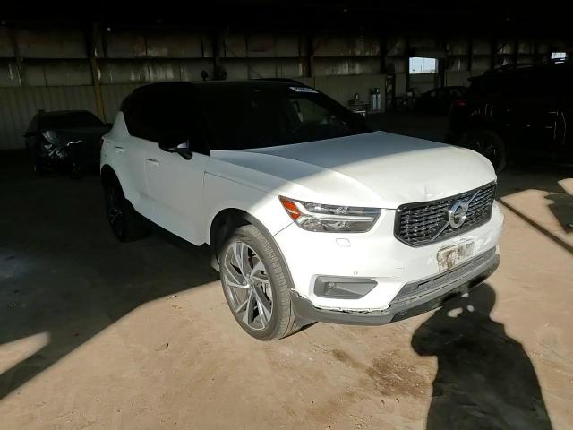 2021 Volvo Xc40 T4 R-Design VIN: YV4AC2HM0M2502884 Lot: 85980444