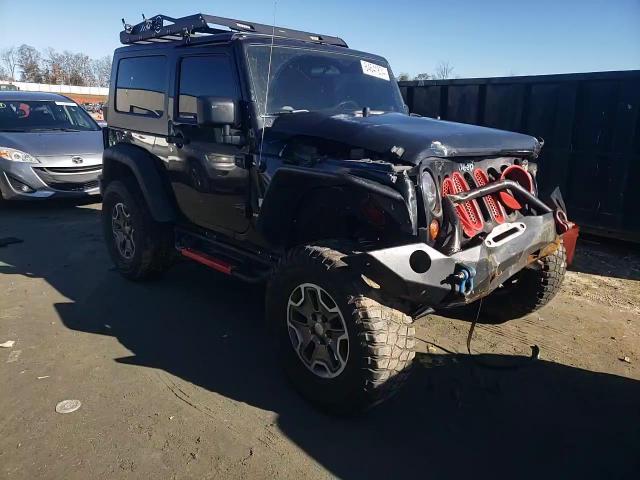 2008 Jeep Wrangler X VIN: 1J4FA24198L646115 Lot: 84641834