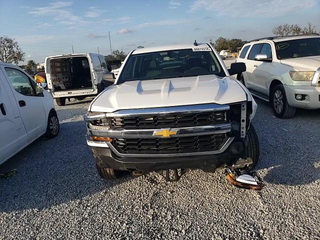 2016 Chevrolet Silverado - Image 10