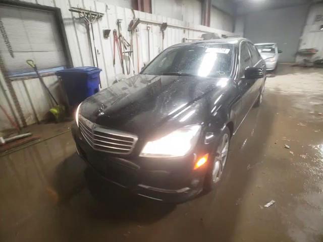 2013 Mercedes-Benz C 300 4Matic VIN: WDDGF8AB1DR245022 Lot: 84193214