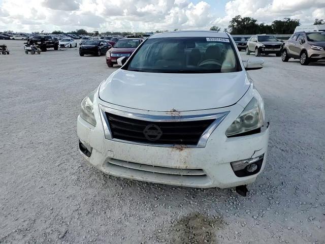 2015 Nissan Altima - Image 11
