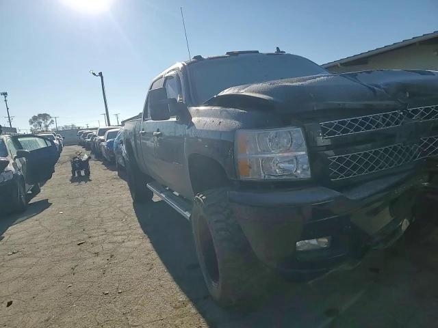 2013 Chevrolet Silverado - Image 10