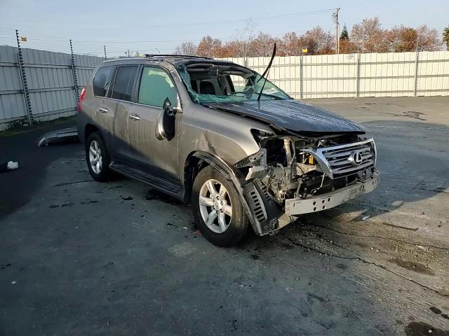 2011 Lexus GX - Image 12