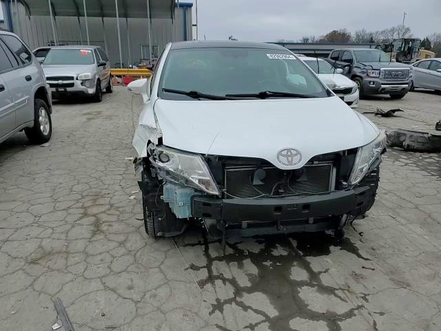 2013 Toyota Venza - Image 15