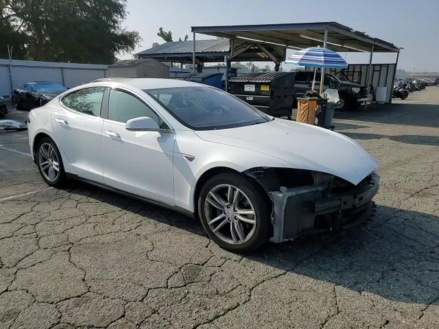 2014 Tesla Model S VIN: 5YJSA1S16EFP49380 Lot: 83511314