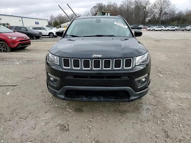 2019 Jeep Compass - Image 15