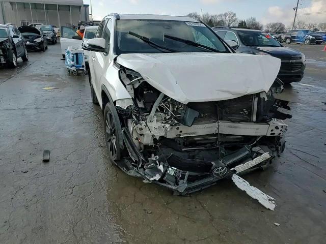2019 Toyota Highlander - Image 15