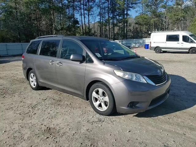 2012 Toyota Sienna Le VIN: 5TDKK3DC7CS213683 Lot: 86751524