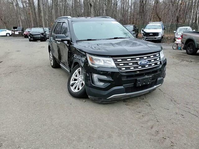 2017 Ford Explorer - Image 11