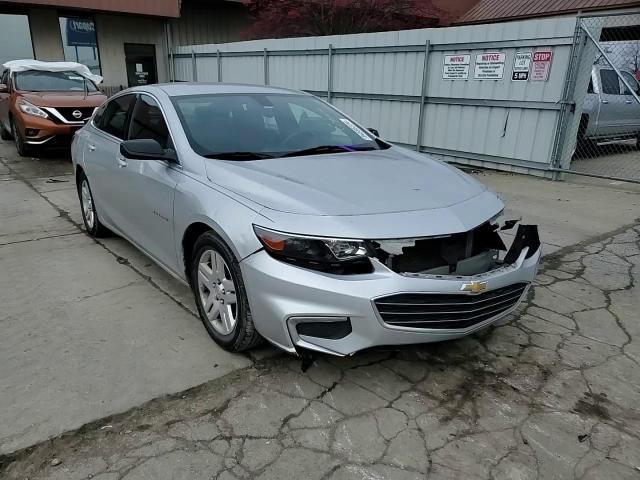 2017 Chevrolet Malibu - Image 11