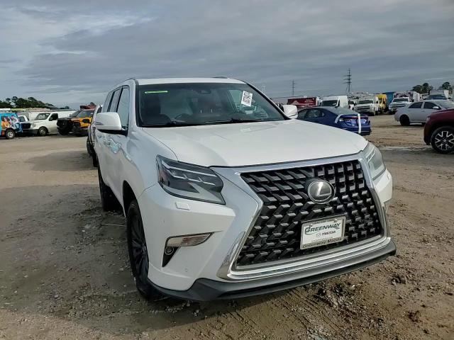 2021 Lexus GX - Image 12