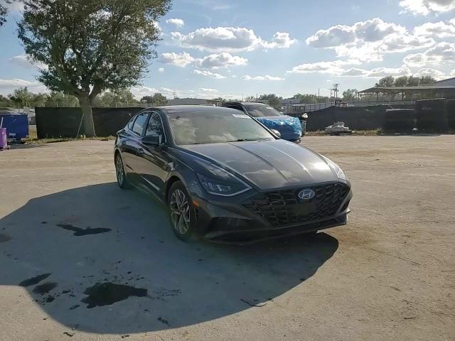 2020 Hyundai Sonata - Image 13