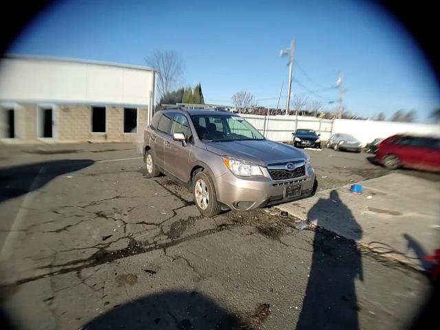 2016 Subaru Forester - Image 11