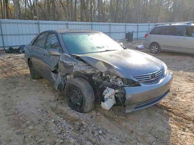2005 Toyota Camry Le VIN: 4T1BE32K55U586961 Lot: 86422954