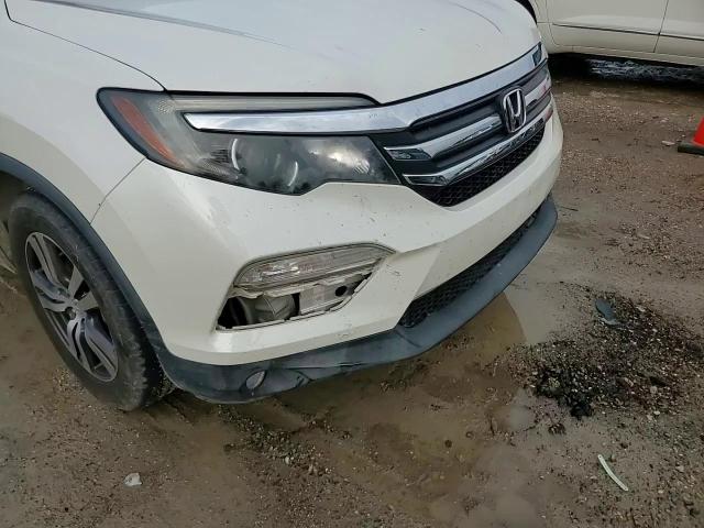 2017 Honda Pilot - Image 12