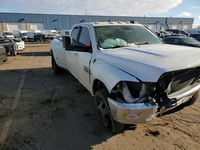 2016 RAM 3500 - Image 11