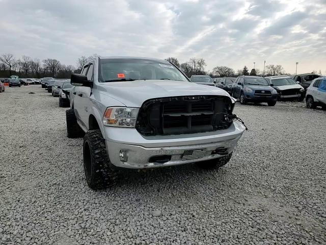 2016 RAM 1500 - Image 10