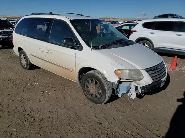 2005 Chrysler Town & Country Touring VIN: 2C4GP54LX5R196988 Lot: 87236994
