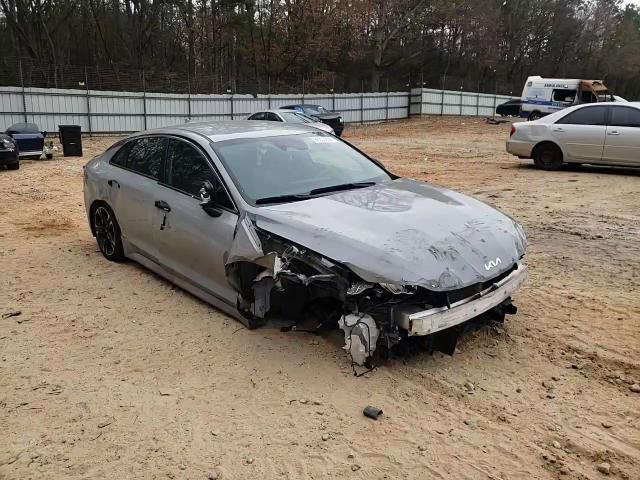 2022 Kia K5 - Image 11
