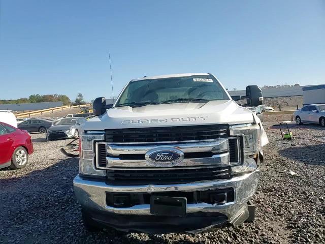 2017 Ford F250 - Image 13
