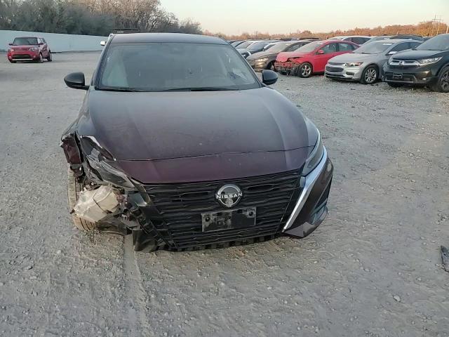 2024 Nissan Altima - Image 11