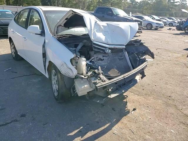2009 Hyundai Elantra - Image 11
