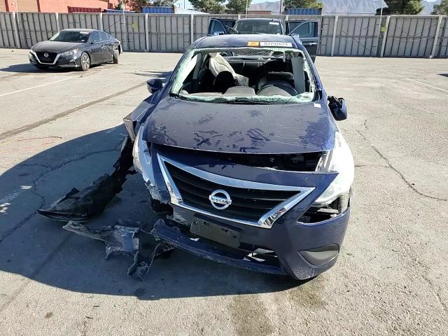 2019 Nissan Versa - Image 11