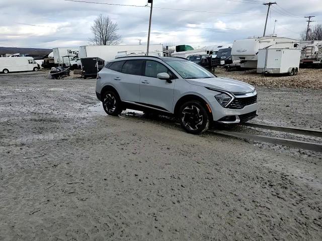2023 Kia Sportage - Image 15