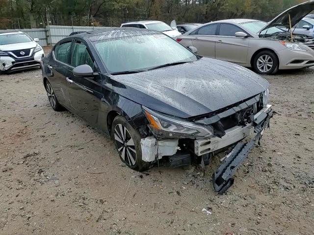 2020 Nissan Altima - Image 10