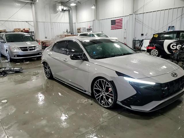 2023 Hyundai Elantra - Image 14