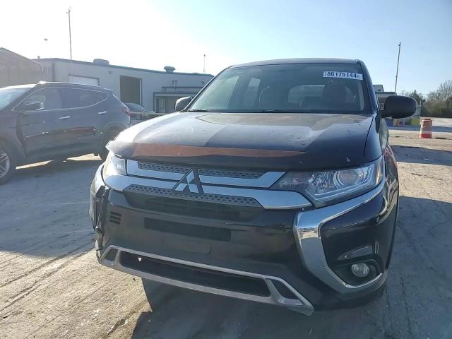 2019 Mitsubishi Outlander - Image 12