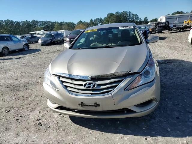 2011 Hyundai Sonata - Image 11