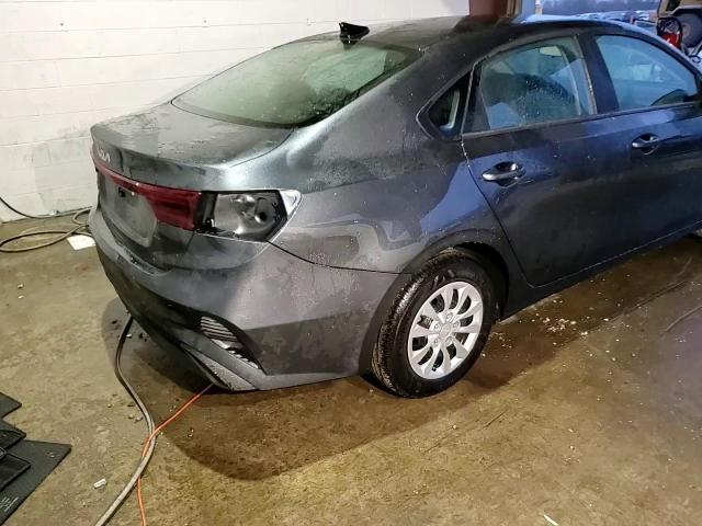 2024 Kia Forte - Image 14