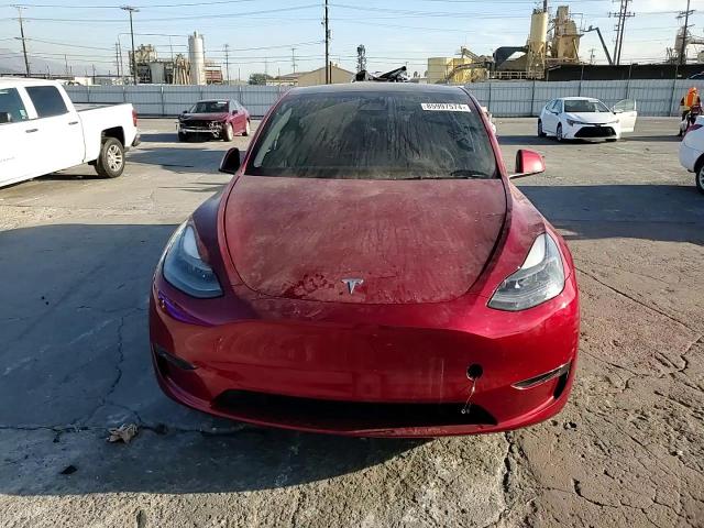 2024 Tesla Model Y VIN: 7SAYGAEE0RF082841 Lot: 85997574