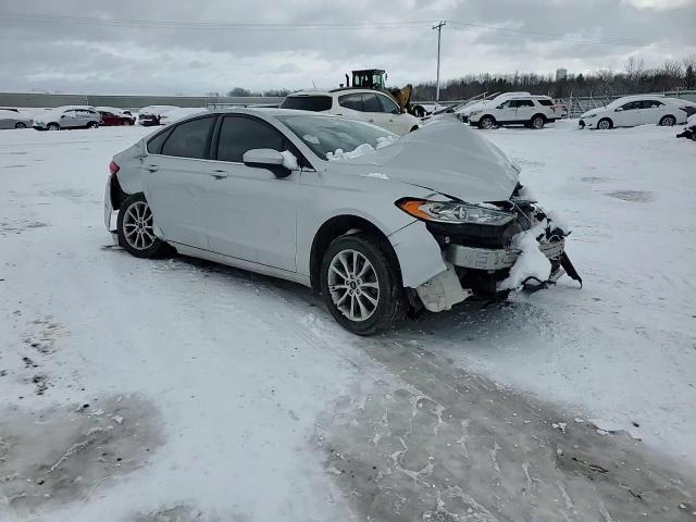 2017 Ford Fusion - Image 14