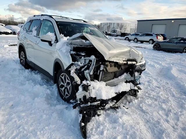 2019 Subaru Forester - Image 11