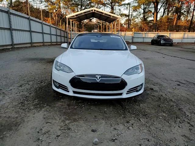 2014 Tesla Model S VIN: 5YJSA1S11EFP54096 Lot: 82759344