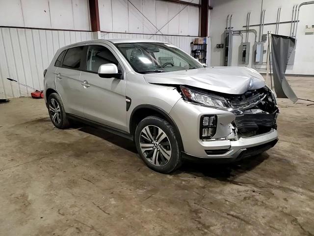 2020 Mitsubishi Outlander - Image 15