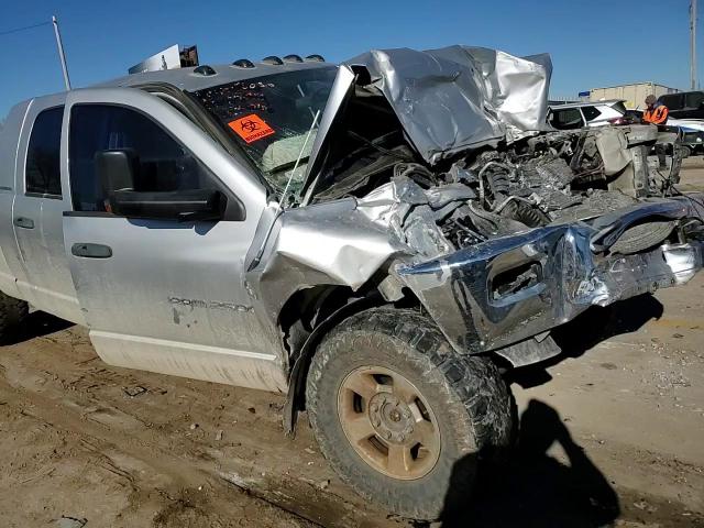 2006 Dodge RAM - Image 11