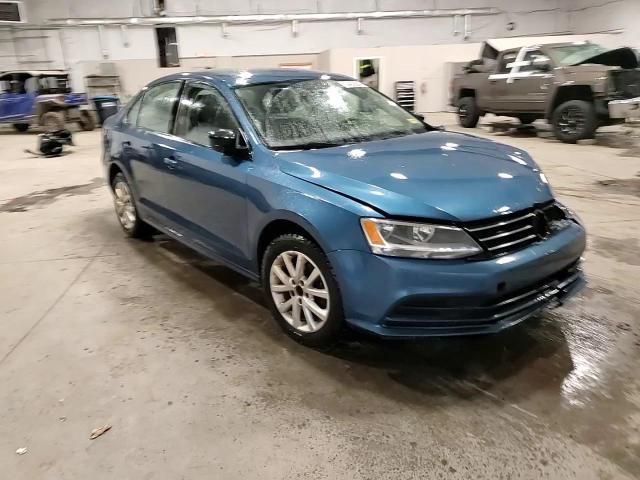 2015 Volkswagen Jetta - Image 13