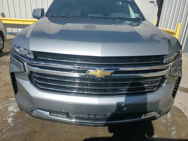 2023 Chevrolet Suburban - Image 15